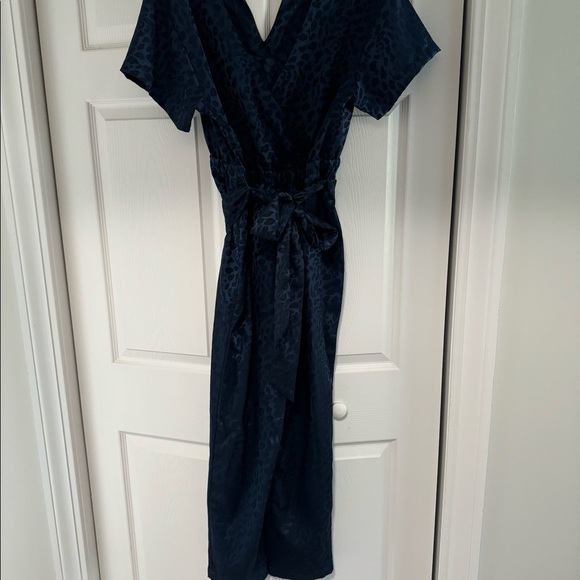 EXPRESS jumpsuit- navy blue leopard print - Picture 3 of 6